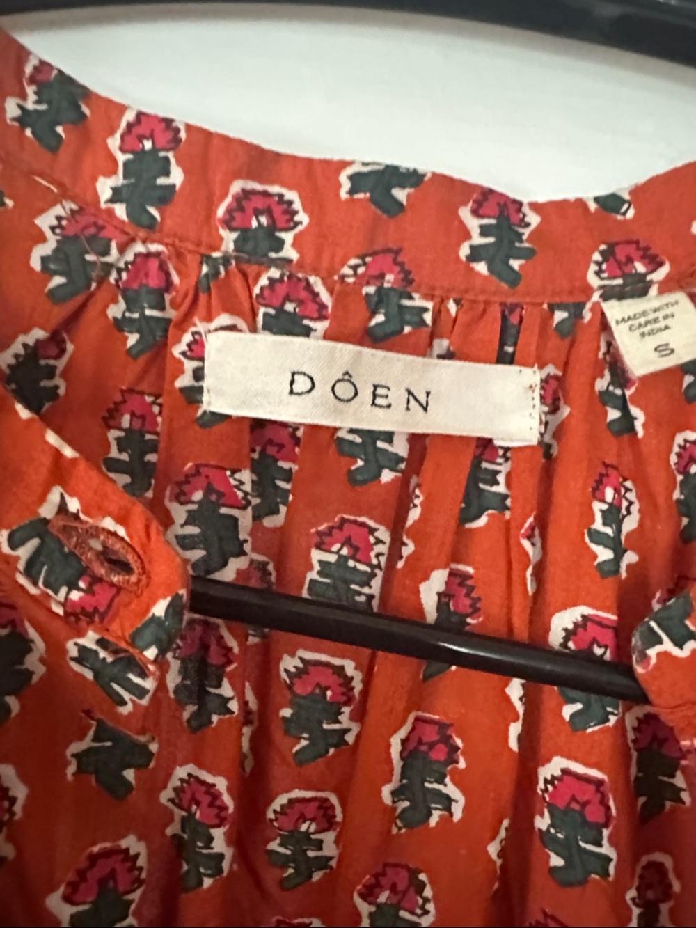 Doen Rust Red Printed Button-Front Blouse - Picture 2 of 2